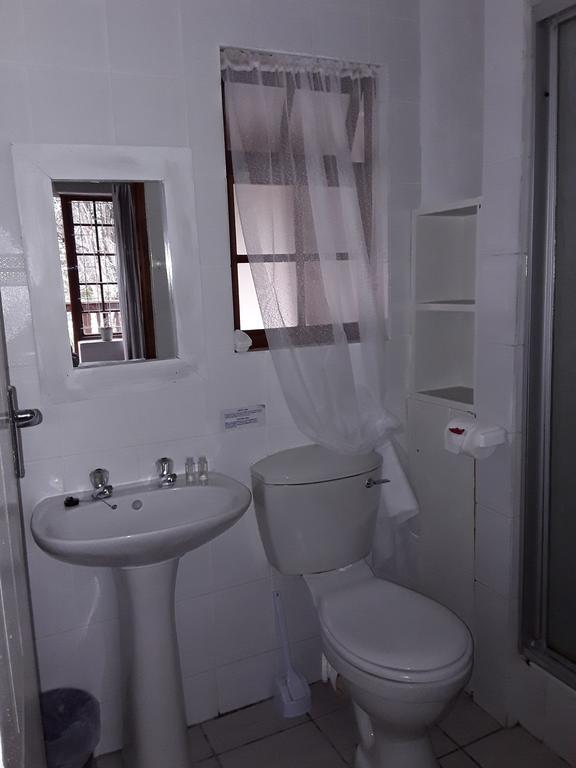 Guesthouse 80 On Main Knysna Exterior foto